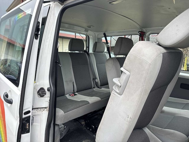 Volkswagen transporter kombi 2.0 tdi l1h1 trendline | hv-968-x - afbeelding 2 van  19