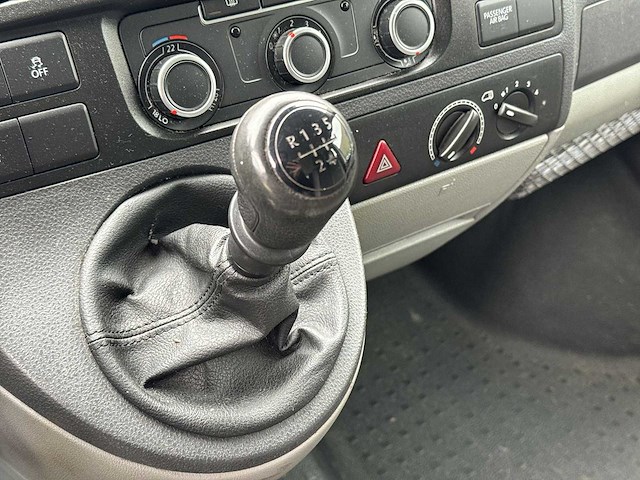 Volkswagen transporter kombi 2.0 tdi l1h1 trendline | hv-968-x - afbeelding 16 van  19