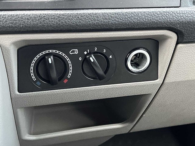 Volkswagen transporter kombi 2.0 tsi l1h1 2016 | kz-587-j - afbeelding 13 van  27