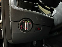Volkswagen transporter multivan 2.0 tdi l1h1 highline 204pk 2015 (automaat) 6-persoons, k-964-pz - afbeelding 11 van  58