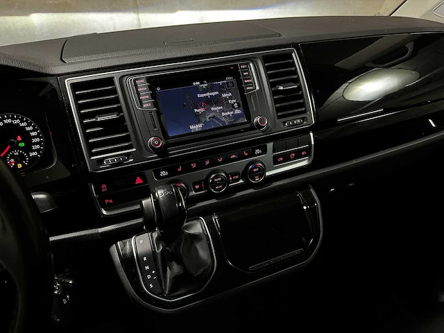 Volkswagen transporter multivan 2.0 tdi l1h1 highline 204pk 2015 (automaat) 6-persoons, k-964-pz - afbeelding 18 van  58