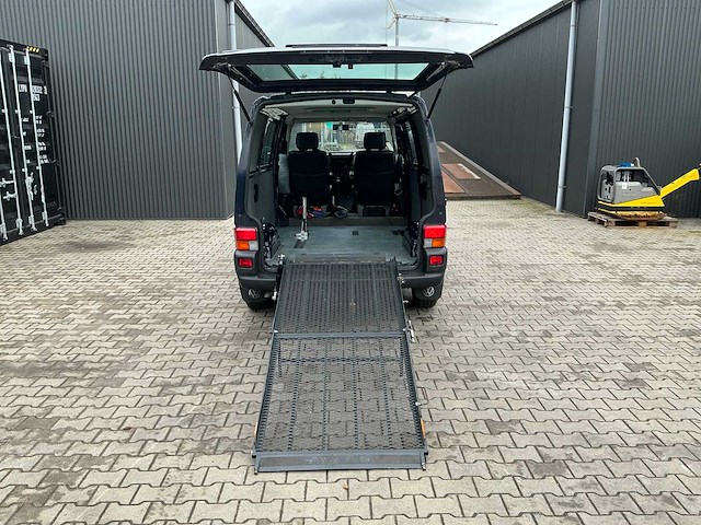 Volkswagen transporter t4 2.4d 5 cilinder bedrijfswagen met oprijklep/laadplateau - afbeelding 6 van  38