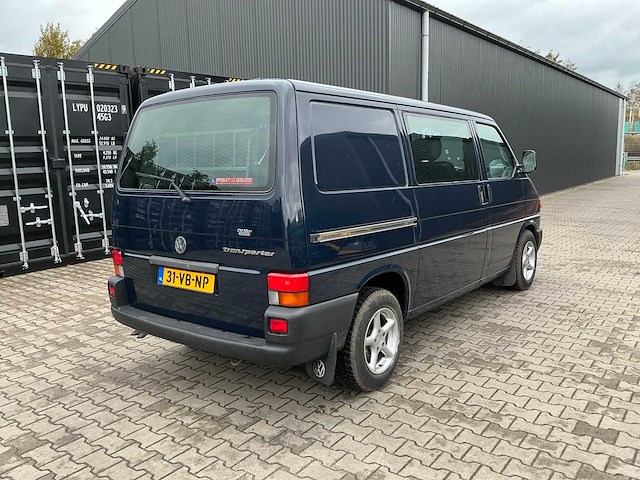 Volkswagen transporter t4 2.4d 5 cilinder bedrijfswagen met oprijklep/laadplateau - afbeelding 34 van  38