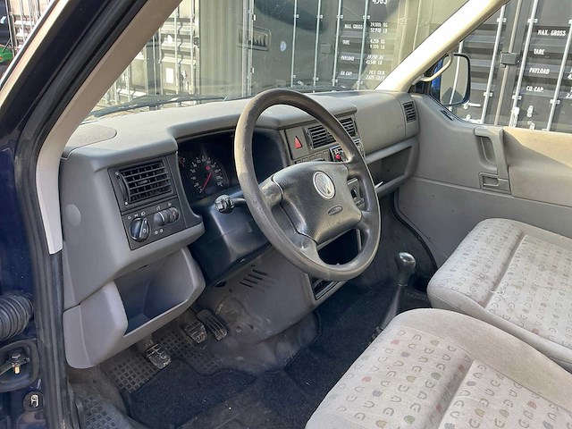 Volkswagen transporter t4 2.5 tdi ‘wijsneus’ dc bedrijfswagen - afbeelding 4 van  37