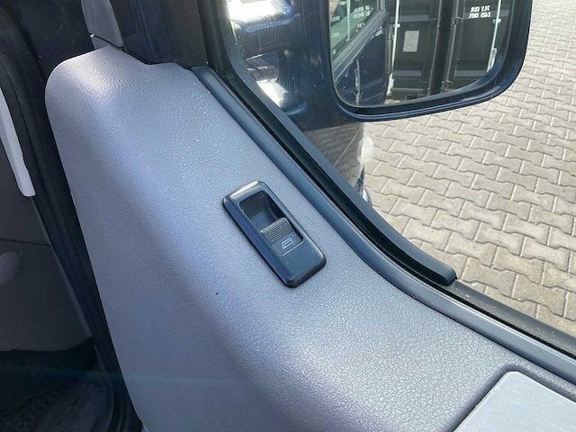 Volkswagen transporter t4 2.5 tdi ‘wijsneus’ dc bedrijfswagen - afbeelding 15 van  37