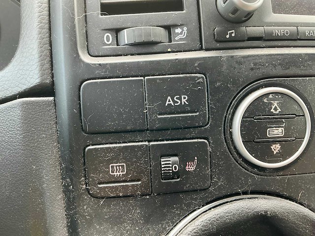 Volkswagen transporter t5 2.5 tdi multivan bedrijfswagen - afbeelding 8 van  37