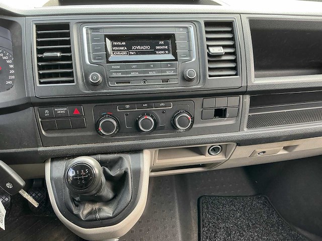Volkswagen transporter t6 2.0 tdi bedrijfswagen - afbeelding 7 van  26