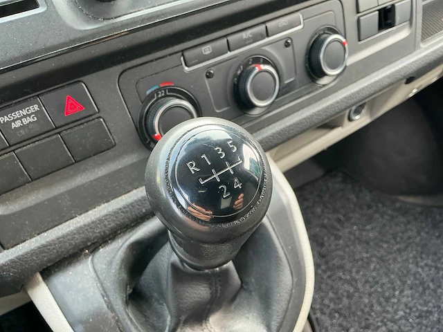 Volkswagen transporter t6 2.0 tdi bedrijfswagen - afbeelding 13 van  26