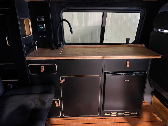 Volkswagen transporter t6 2.0tdi 110kw camper euro 6 pools kenteken - afbeelding 5 van  12