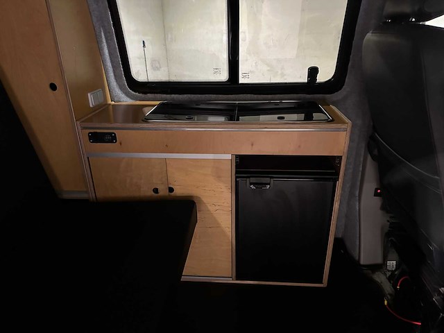 Volkswagen transporter t6 camper 2.0 4p -zelfbouw- 140pk 2016 (automaat), s-456-lj - afbeelding 36 van  49