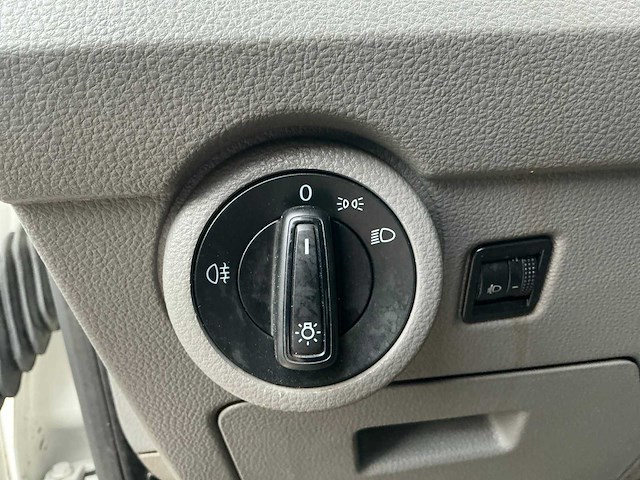 Volkswagen transporter t6.1 2.0 tdi l2h1 dc bedrijfswagen - afbeelding 18 van  33