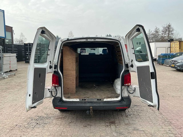 Volkswagen transporter t6.1 2.0 tdi l2h1 dc bedrijfswagen - afbeelding 32 van  33