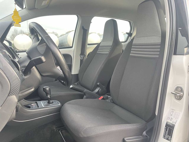 Volkswagen up! 1.0 bmt high up! 2018 | h-441-xk - afbeelding 12 van  18