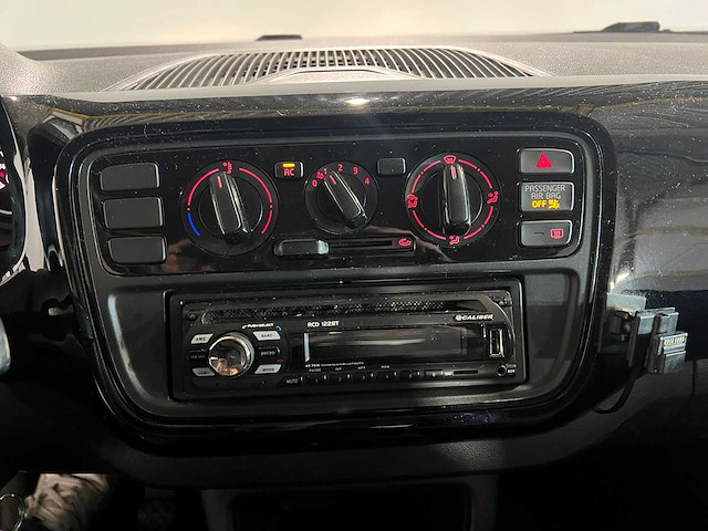 Volkswagen up! 1.0 move up! , 19-tdb-8 - afbeelding 10 van  15