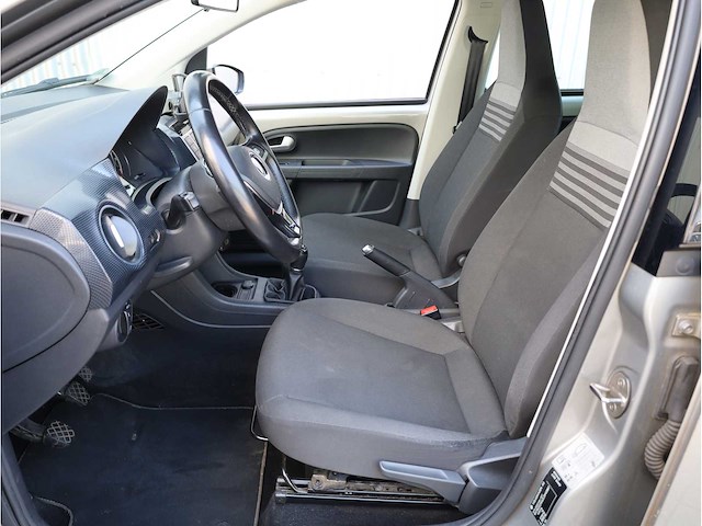 Volkswagen up! 1.0 move up! 2020 - afbeelding 3 van  29