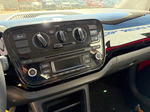 Volkswagen up! 1.0 move up! bluem. 2015 - afbeelding 5 van  18