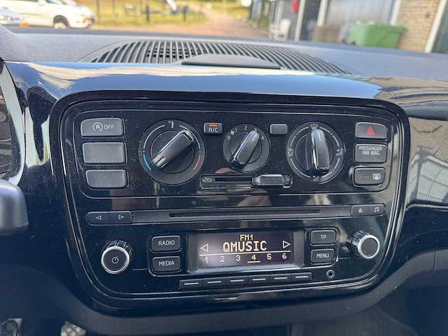 Volkswagen up! 1.0 move up! bluem, 30-zpn-2 - afbeelding 16 van  27