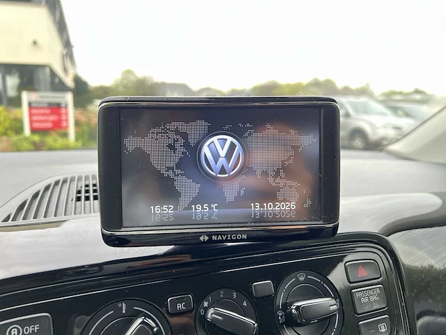 Volkswagen up! 1.0 move up! bluemotion | 42-tzr-4 - afbeelding 8 van  21