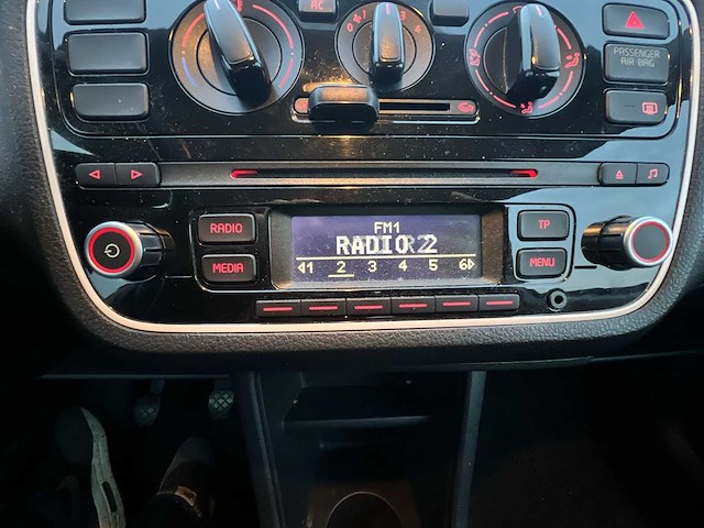 Volkswagen up! 1.0 take up! 2012 | ks-333-x - afbeelding 2 van  22