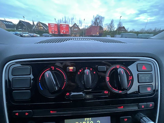 Volkswagen up! 1.0 take up! 2012 | ks-333-x - afbeelding 4 van  22