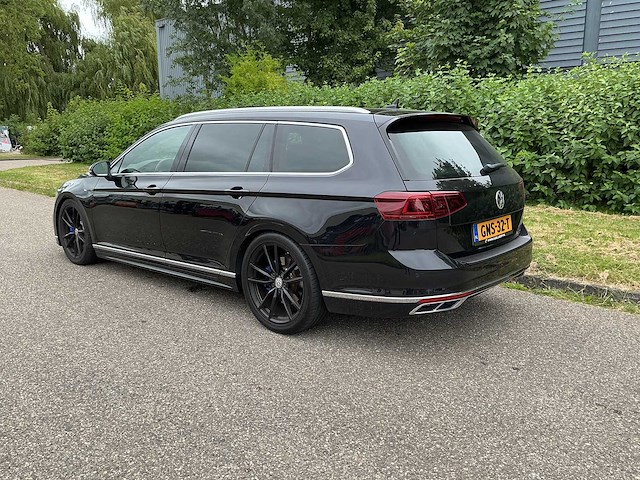 Volkwagen - passat - 2.0 bitdi, 4 motion, r line - car - 2020 - afbeelding 15 van  27