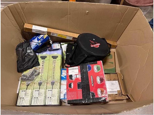 Volle pallet met retouren en overstock - afbeelding 3 van  3