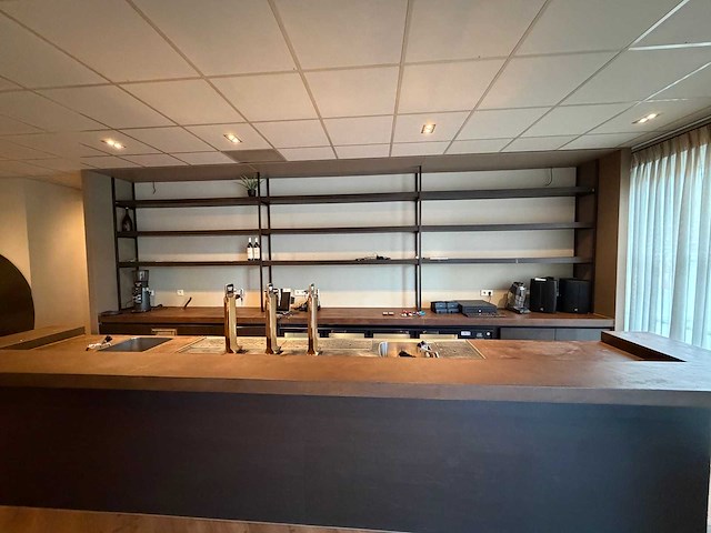 Volledig barmeubel met 3-delige tapkraan en achterwand - afbeelding 5 van  14