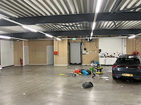 Volledig bedrijfspand met overkapping - afbeelding 3 van  110