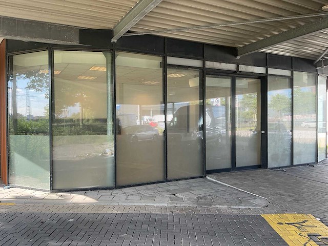 Volledig bedrijfspand met overkapping - afbeelding 26 van  87
