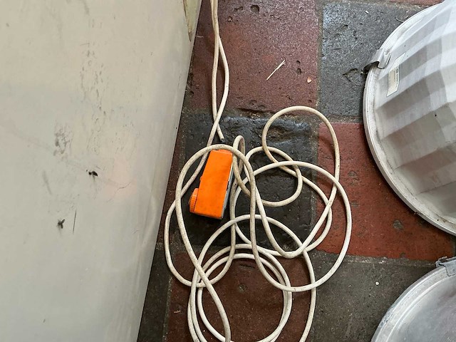 Volledige inventaris barmeubels (faillissement) - afbeelding 39 van  45