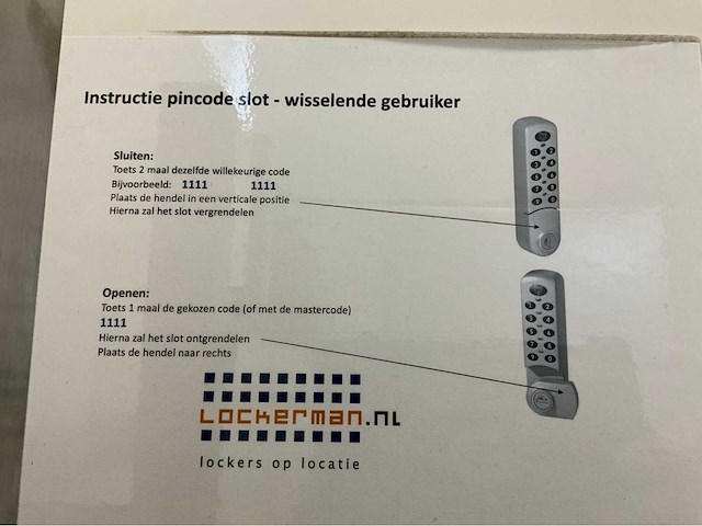 Volledige kleedkamerinrichting - afbeelding 2 van  10