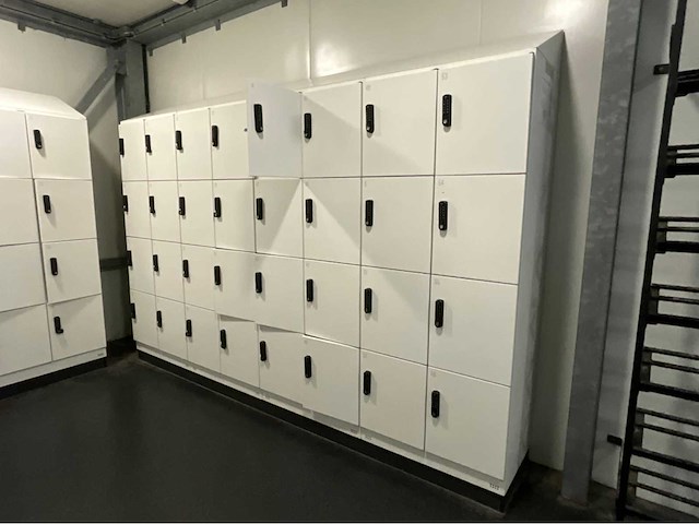 Volledige kleedkamerinrichting - afbeelding 5 van  10