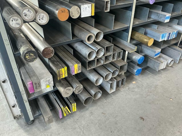 Volledige metaalvoorraad + stelling (aluminium, rvs, messing, staal) - afbeelding 20 van  25