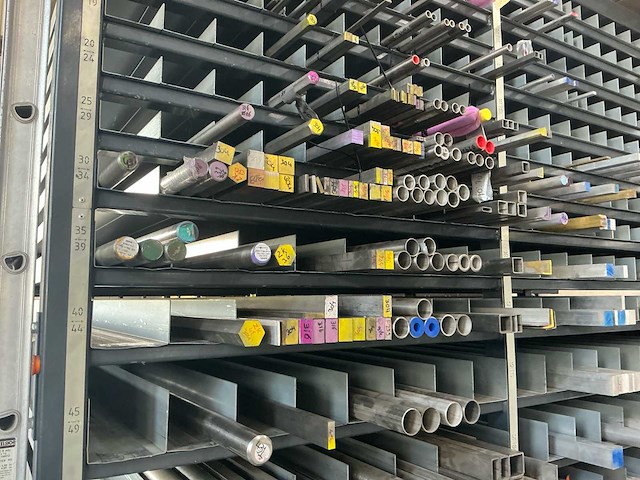 Volledige metaalvoorraad + stelling (aluminium, rvs, messing, staal) - afbeelding 22 van  25