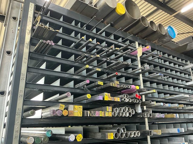 Volledige metaalvoorraad + stelling (aluminium, rvs, messing, staal) - afbeelding 23 van  25