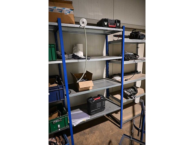 Volledige (rvs) inhoud entresolvloer - afbeelding 5 van  15
