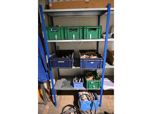 Volledige (rvs) inhoud entresolvloer - afbeelding 6 van  15