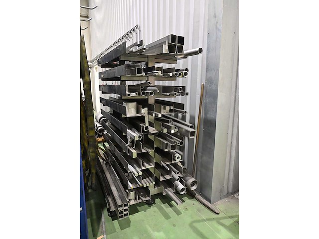 Volledige voorraad 304/316 rvs buizen, balken, kokers, strip, etc. inclusief 9-delige rvs stelling - afbeelding 2 van  9
