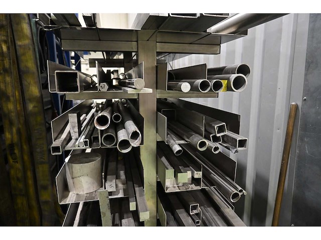 Volledige voorraad 304/316 rvs buizen, balken, kokers, strip, etc. inclusief 9-delige rvs stelling - afbeelding 5 van  9