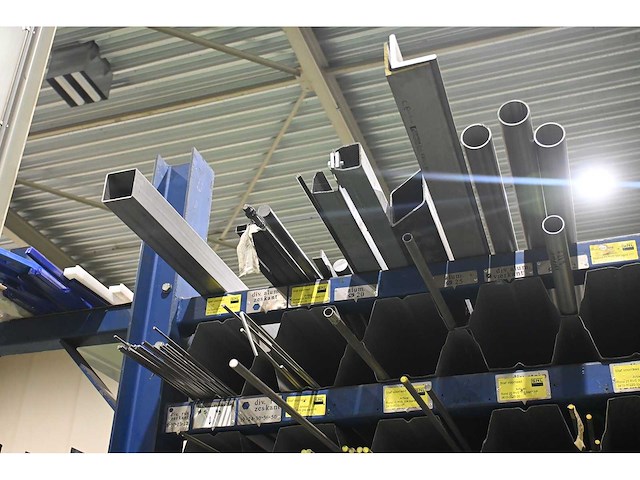 Volledige voorraad 304/316 rvs buizen, balken, kokers, strip, etc. - afbeelding 13 van  15