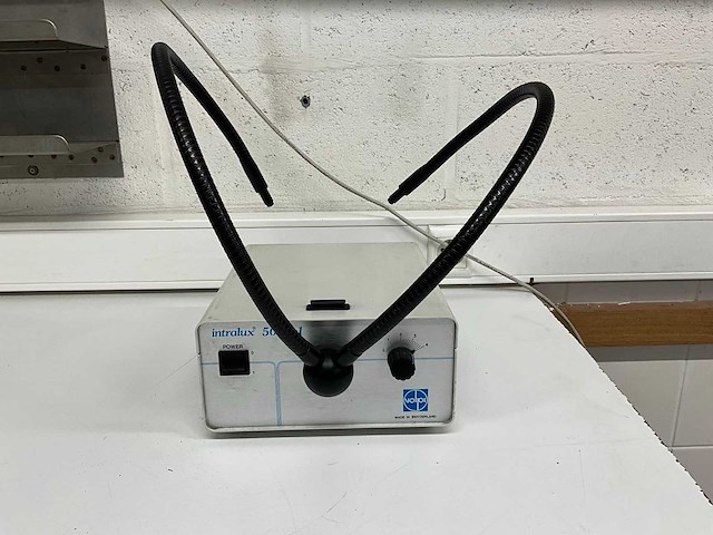 Volpi 5000-1 glasvezellichtbron - afbeelding 2 van  7