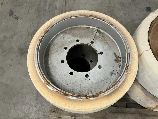 Volrubber band met velg (4x) - afbeelding 3 van  4