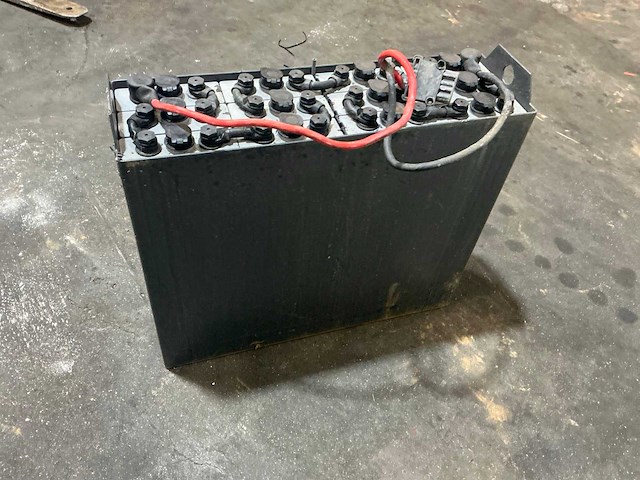 Volta 24 volt ty21 tractieaccu - afbeelding 3 van  7