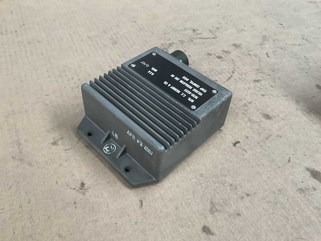 Voltage regulator (3x) - afbeelding 3 van  6