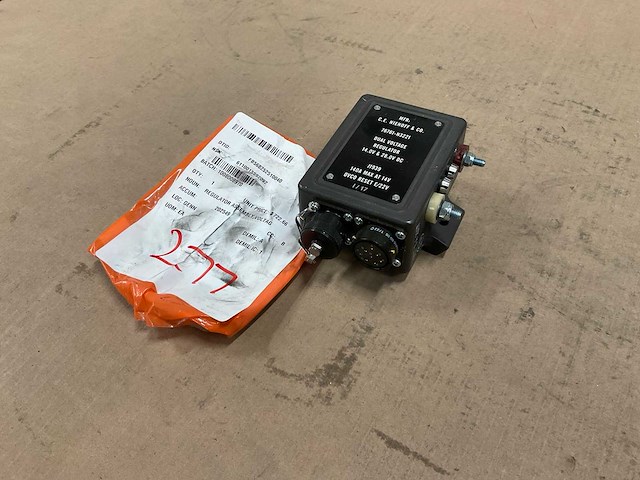 Voltage regulator assembly - afbeelding 1 van  3
