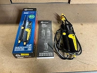 Voltage tester