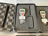 Voltcraft dt-10l laser toerenteller (3x) - afbeelding 3 van  4
