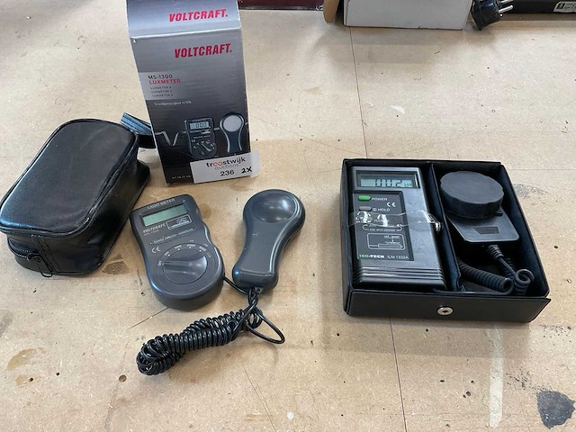Voltcraft, isotech ms-1300 luxmeter (2x) - afbeelding 1 van  2