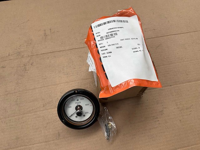Voltmeter (2x) - afbeelding 1 van  4