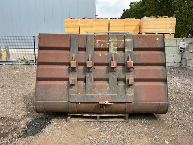 Volume bak 2550mm passend merlo voorzetapparatuur - afbeelding 5 van  10